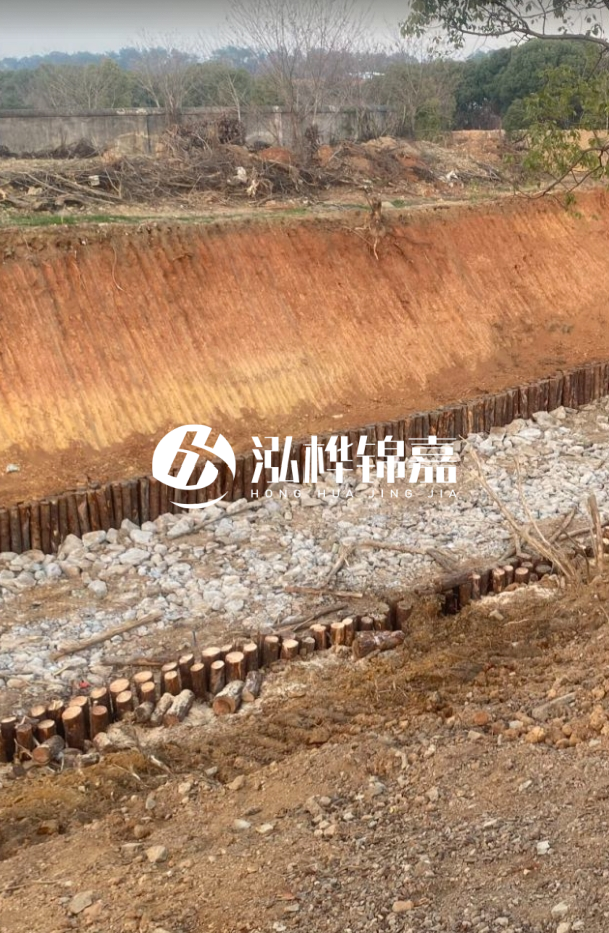 荊州打松木樁施工團(tuán)隊(duì)-河道清淤與河道打樁的先后順序？